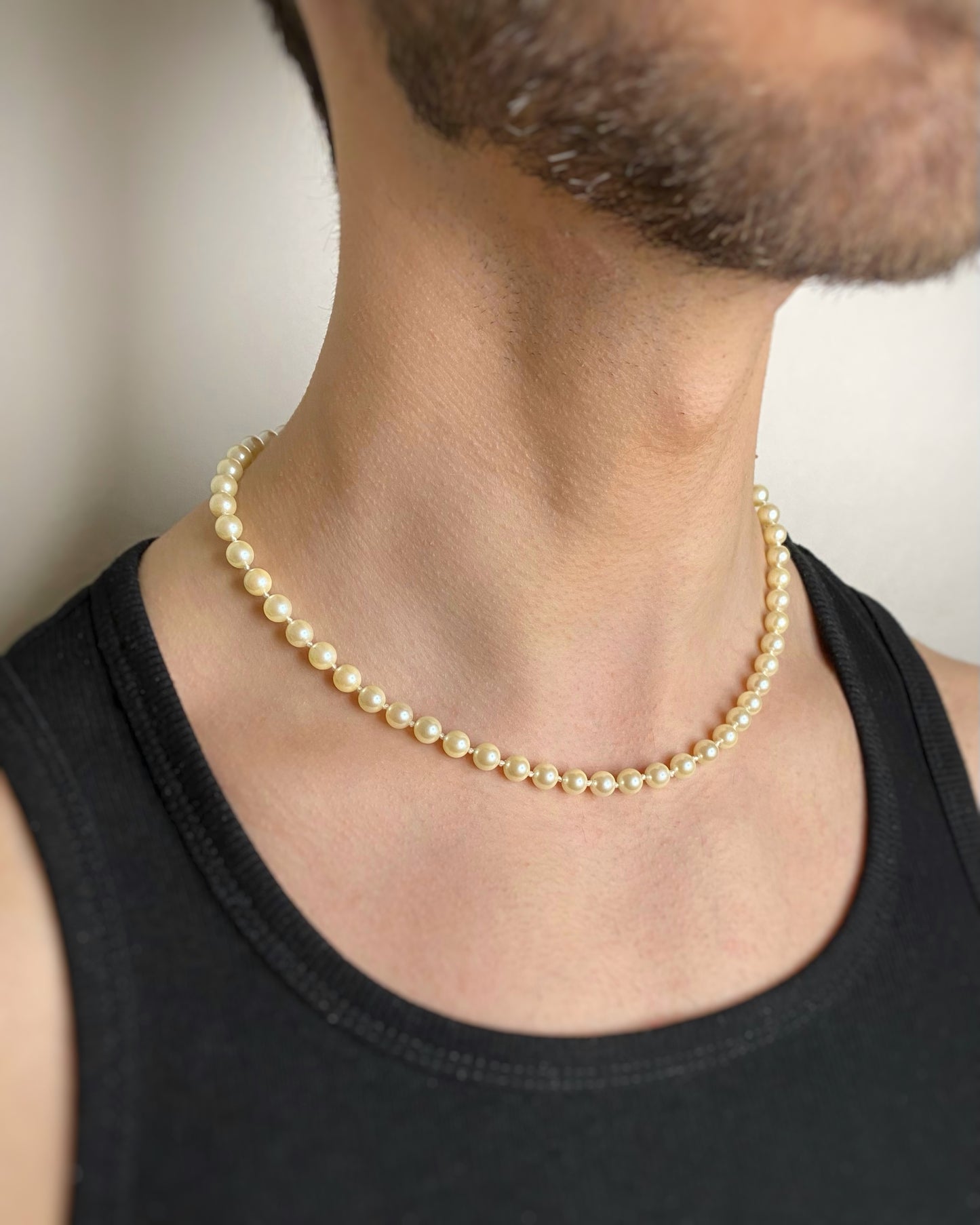 BEIGE PEARL NECKLACE