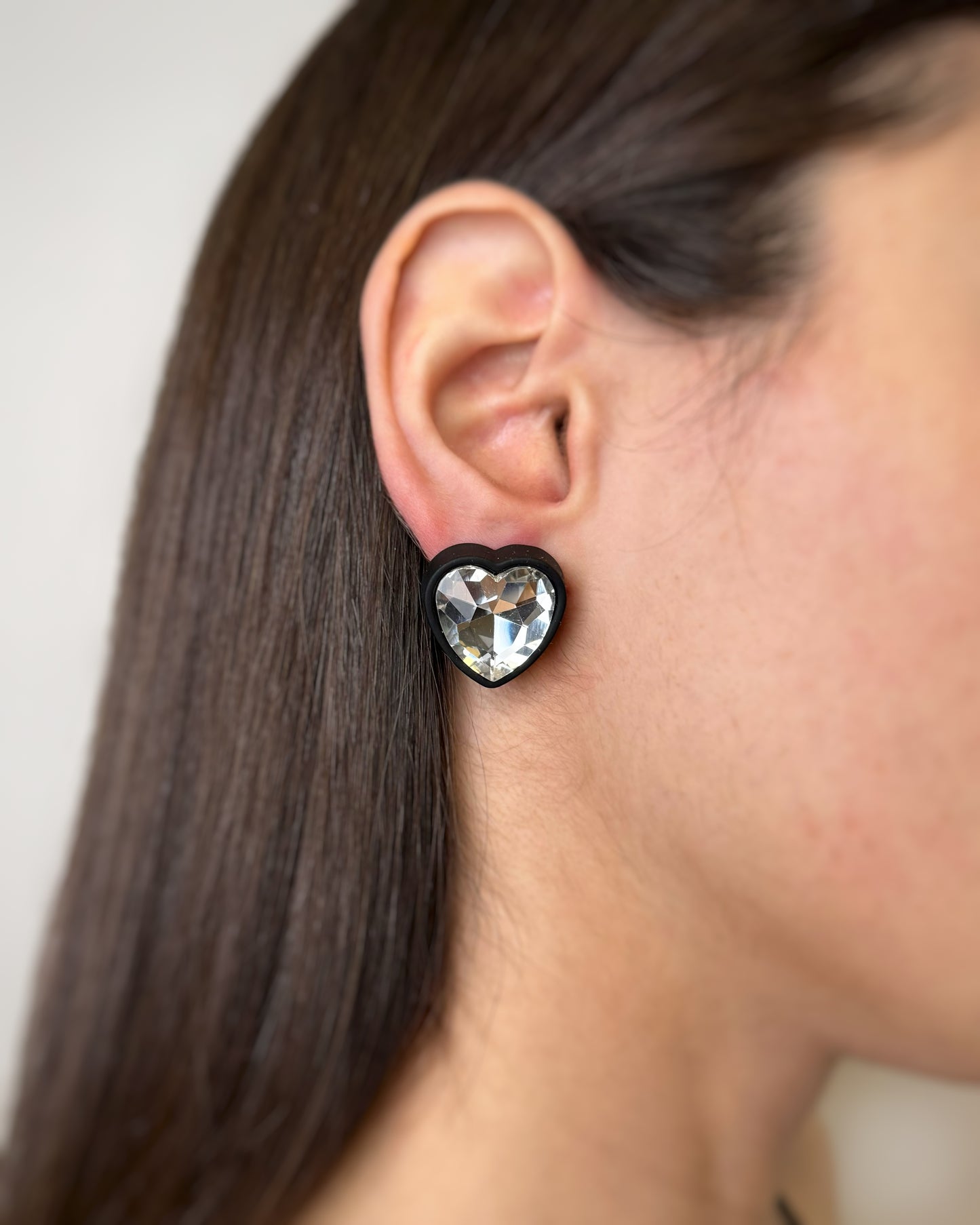 RESIN HEART CRYSTAL EARRINGS