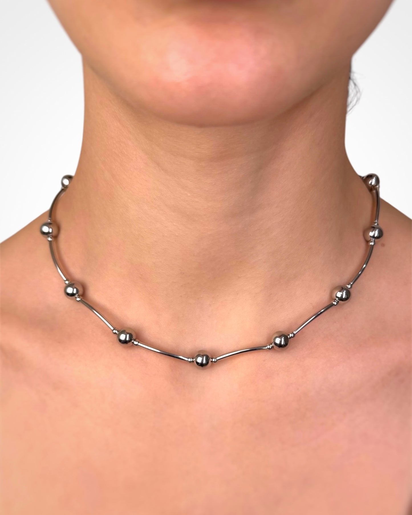 BALL & BAR CHAIN NECKLACE
