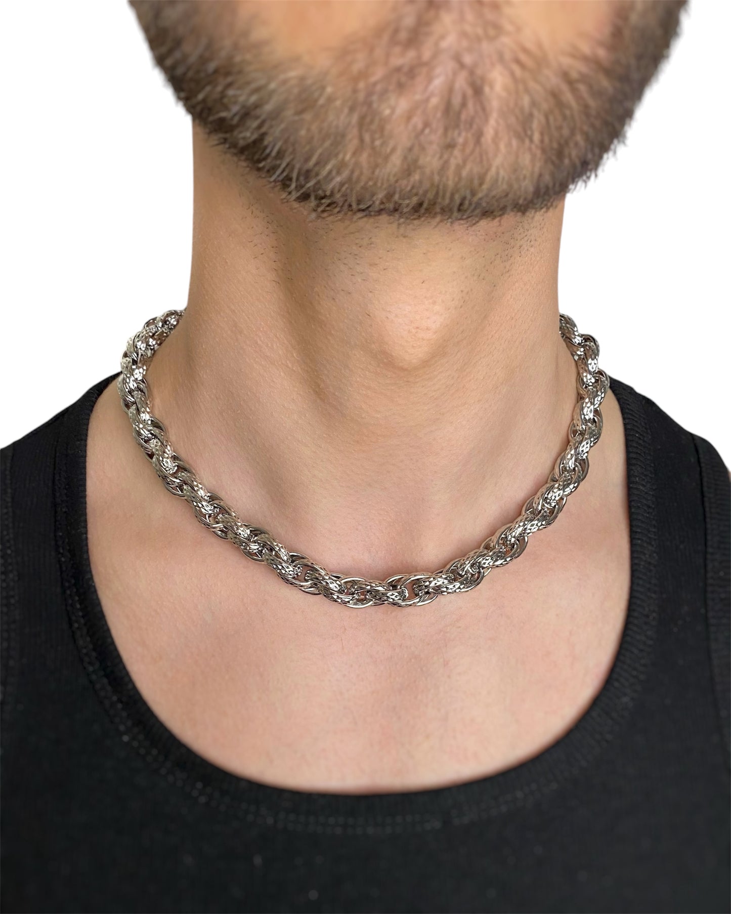 CHUNKY CHAIN NECKLACE
