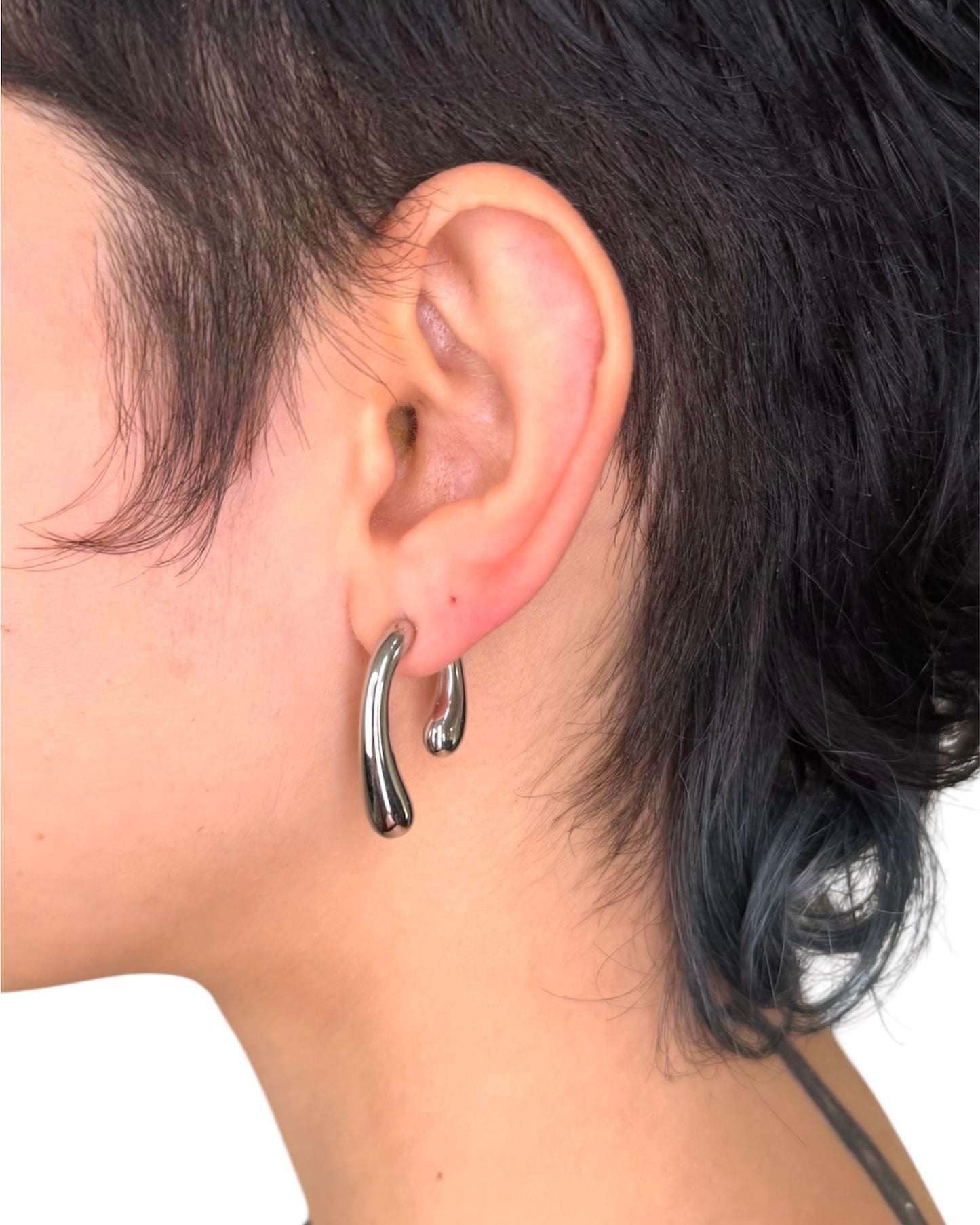 TEARDROP EARRINGS