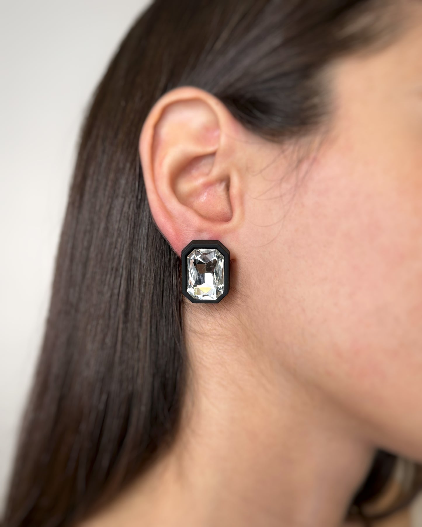 RESIN RADIANT CRYSTAL EARRINGS