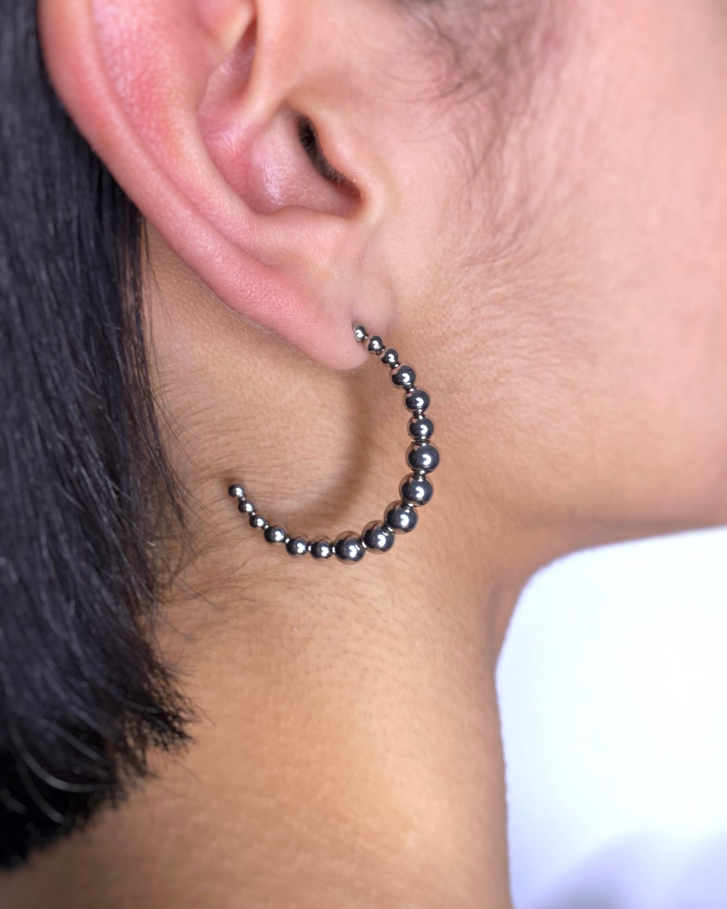 BEADED C SHAPE EARRINGS FVCKJEWELS