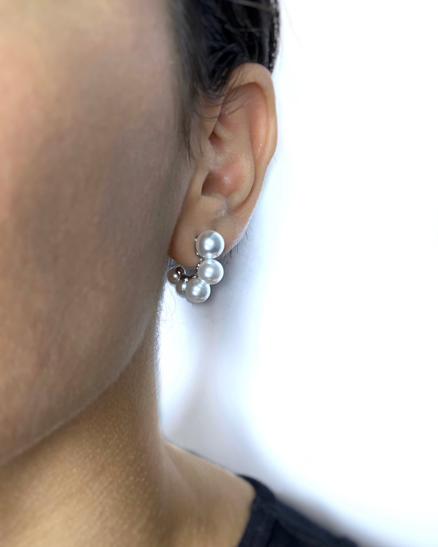 PEARL C SHAPE EARRINGS FVCKJEWELS