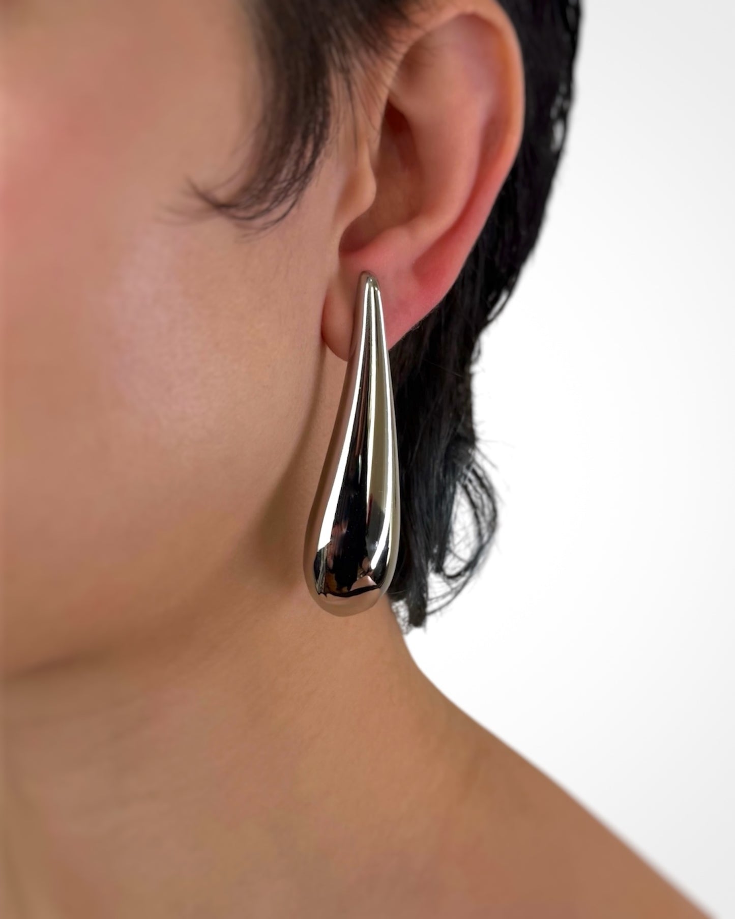 DROPLET LARGE EARRINGS