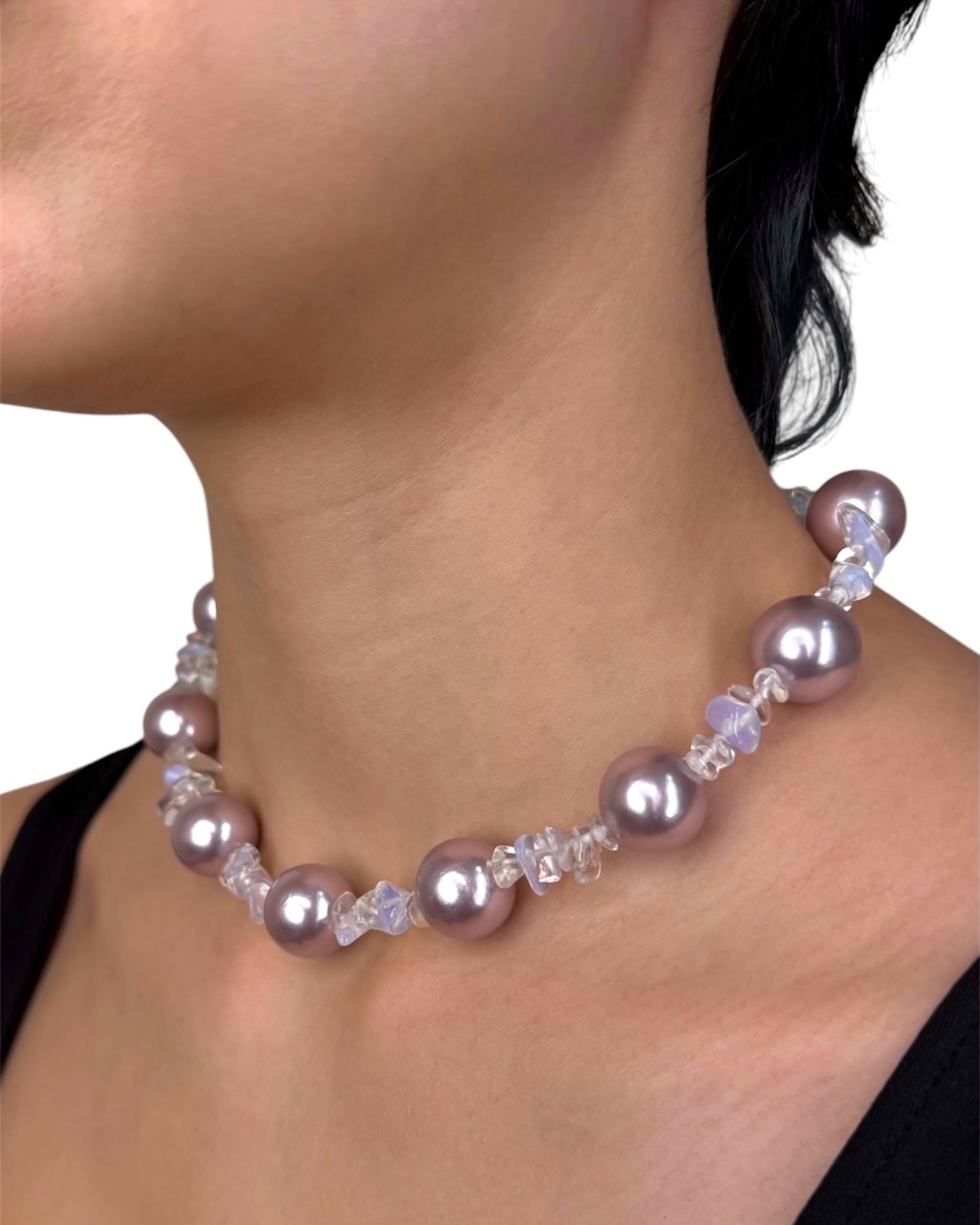 LILAC PEARLS AND STONE NECKLACE