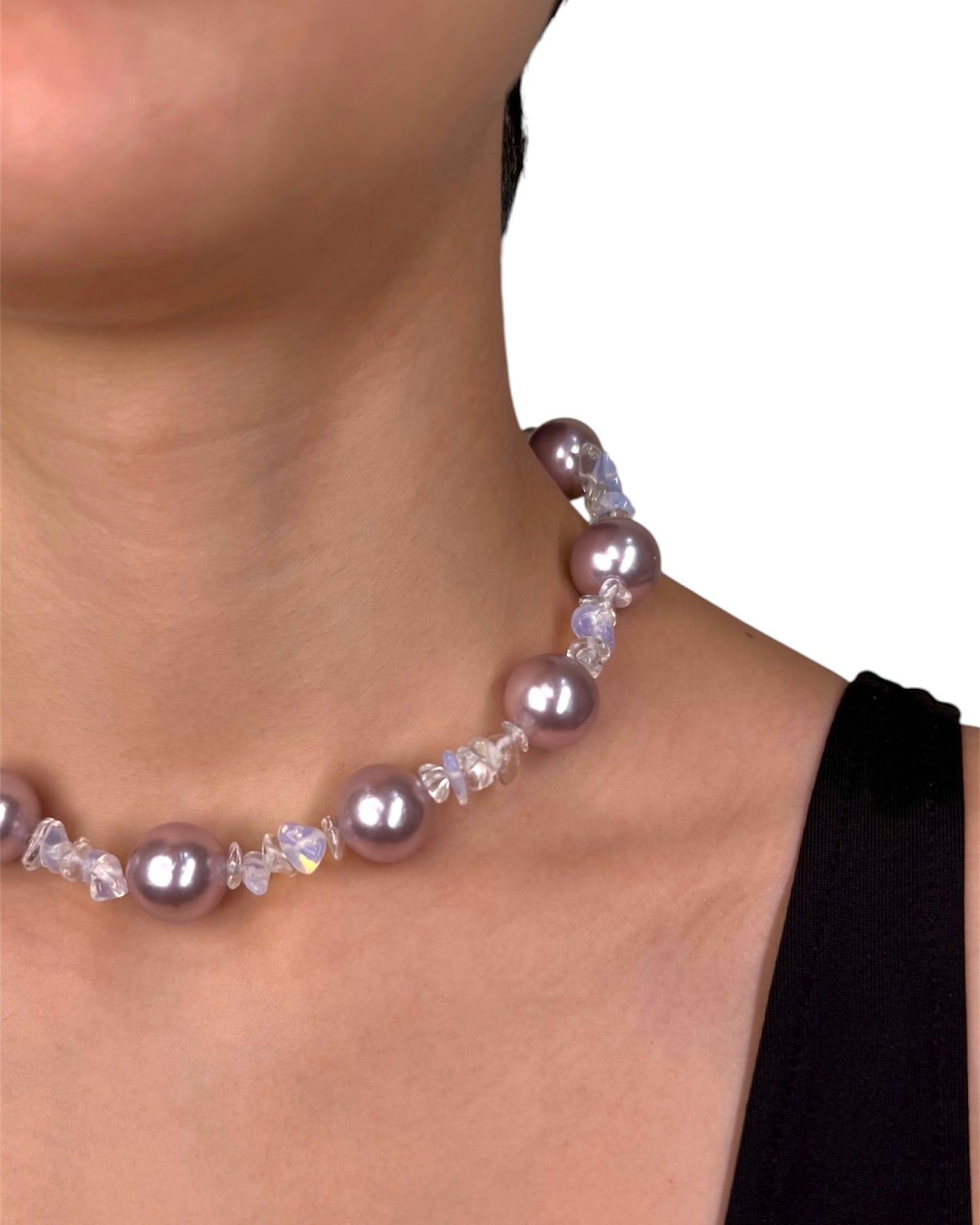 LILAC PEARLS AND STONE NECKLACE